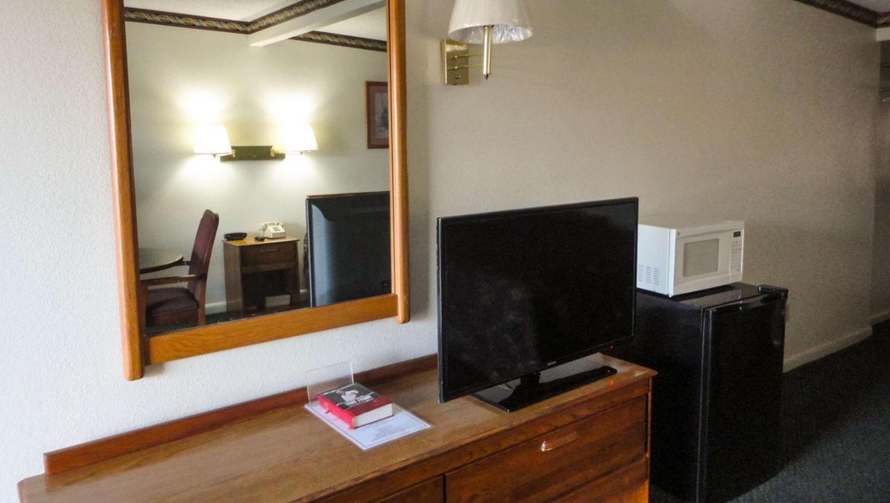 Budget Inn Franklinton Eksteriør bilde