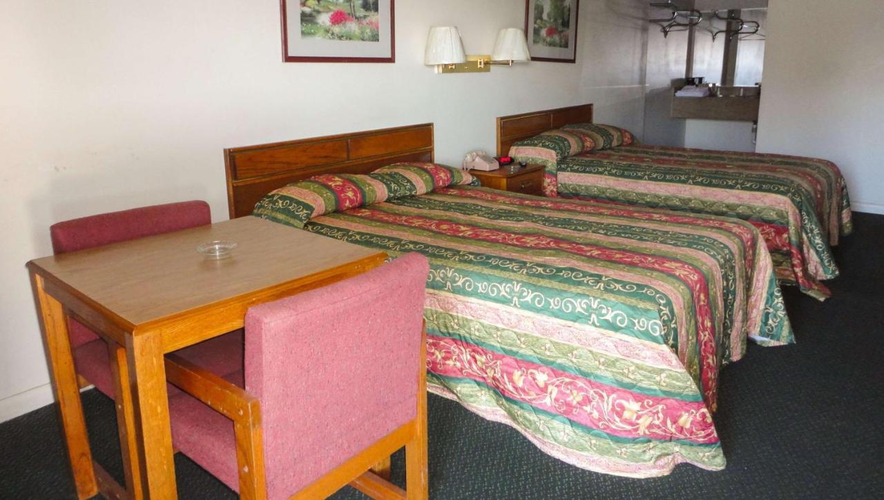 Budget Inn Franklinton Eksteriør bilde