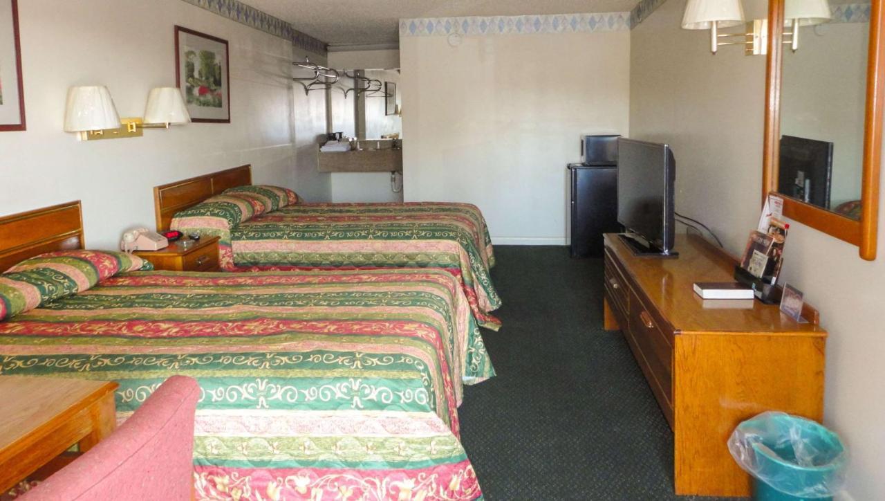 Budget Inn Franklinton Eksteriør bilde
